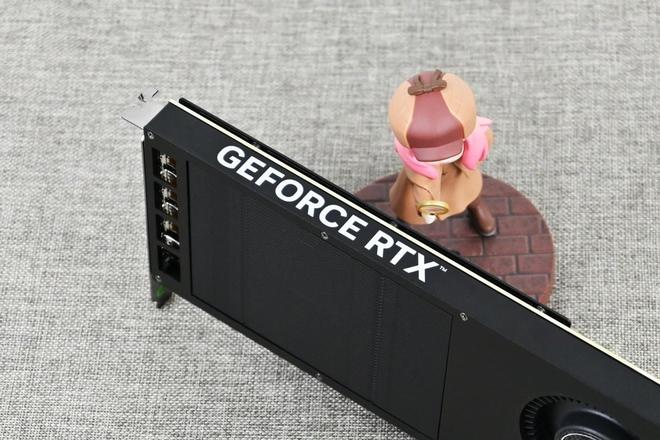 PG电子官网影驰RTX4060Ti无双MAX游戏显卡开箱+拆解：专业风格设计(图5)