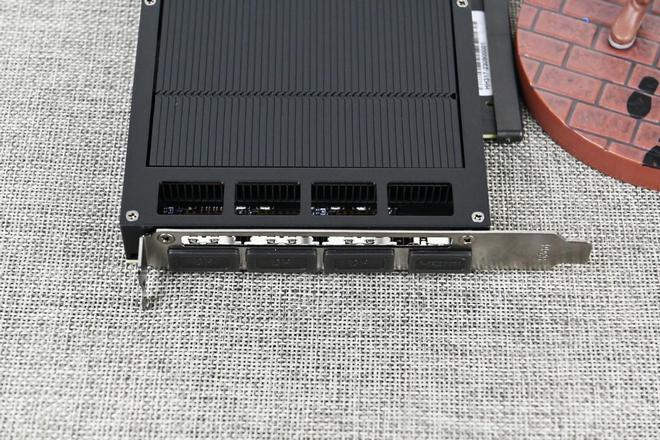 PG电子官网影驰RTX4060Ti无双MAX游戏显卡开箱+拆解：专业风格设计(图8)
